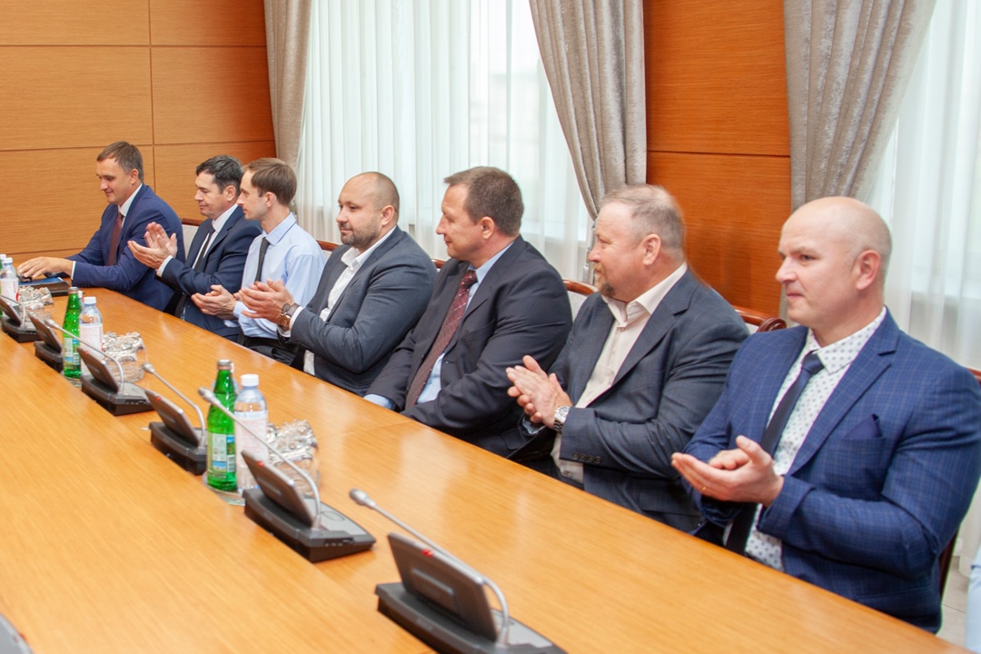 Контракт как признание. И как вызов