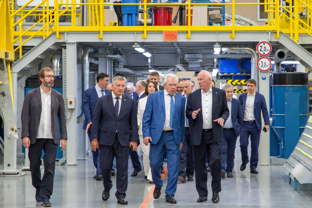 Сергей Чемезов посетил Иркутский авиационный завод