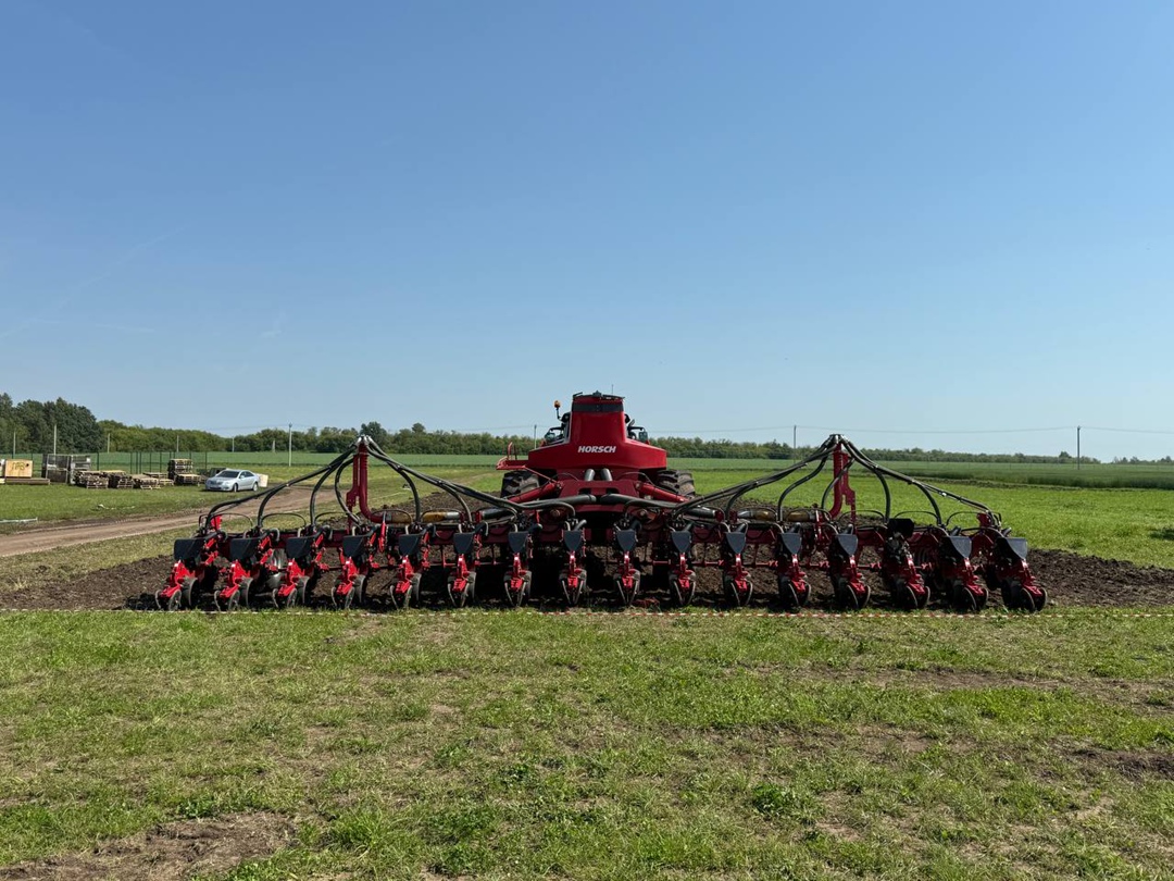 За три дня работы выставку «Агроволга 2025» посетили около 13,2 тыс. человек из 28 стран и 81 региона России. Среди гостей — аграрии, эксперты, представители…