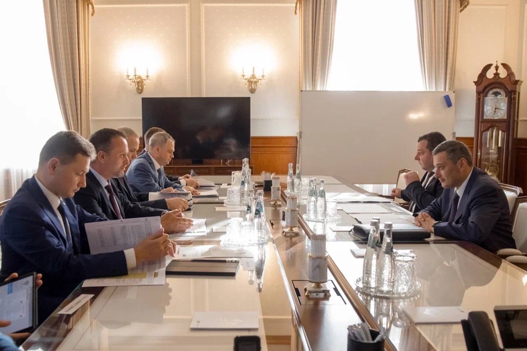 Продолжим оказывать поддержку Курской области