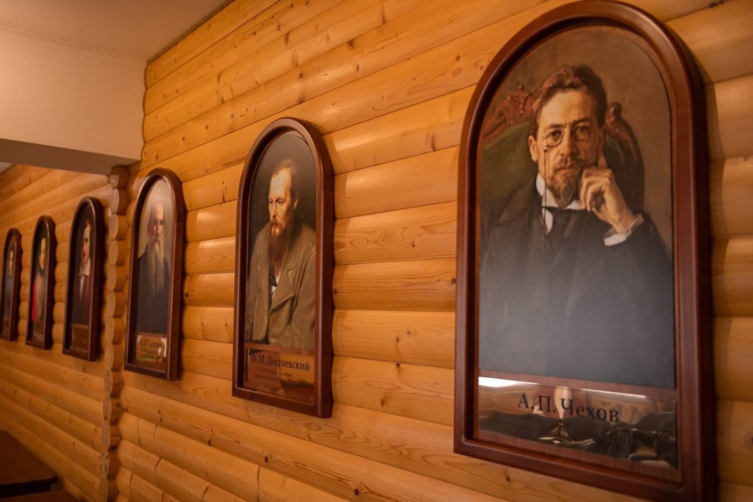 Главе Минобрнауки Валерию Фалькову на Ставрополье представили лучшие практики межкультурной подготовки кадров и продвижения русского языка за рубежом.