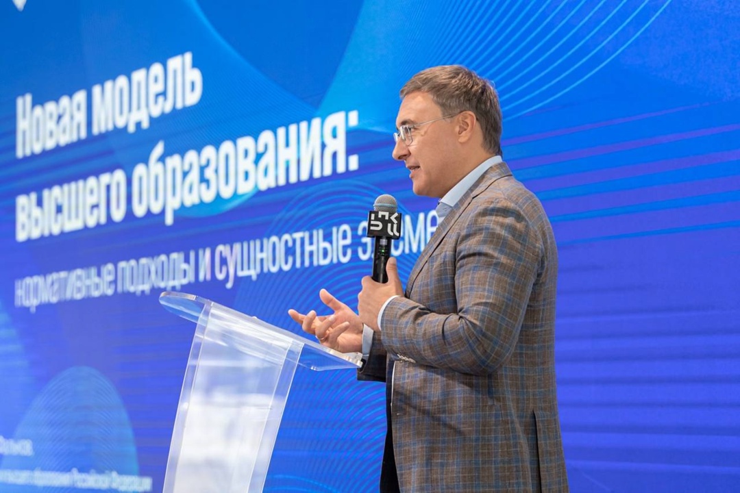 Главе Минобрнауки Валерию Фалькову на Ставрополье представили лучшие практики межкультурной подготовки кадров и продвижения русского языка за рубежом.