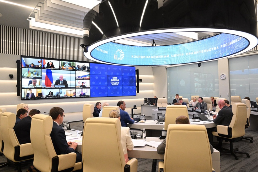 Дмитрий Чернышенко: Реабилитация участников СВО должна включать профориентацию и новые возможности для их самореализации.