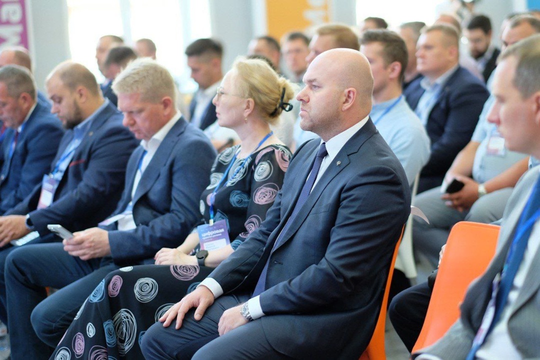 В Кирове цифровизацию строительной отрасли обсудили участники стратегической сессии «Цифровая прокачка региона» по направлению «Строительство»