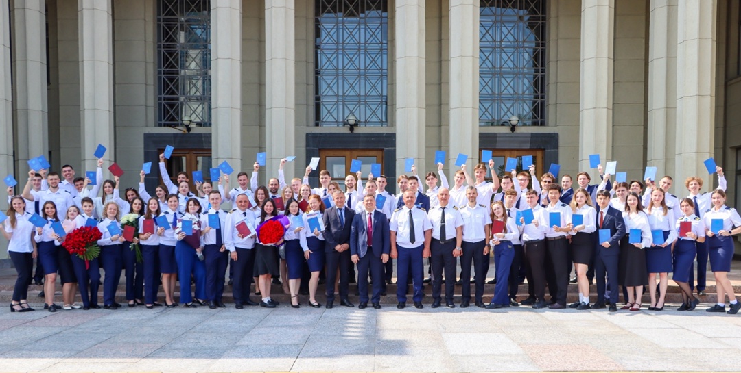 Сегодня особенный день для выпускников Санкт-Петербургского государственного университета гражданской авиации!