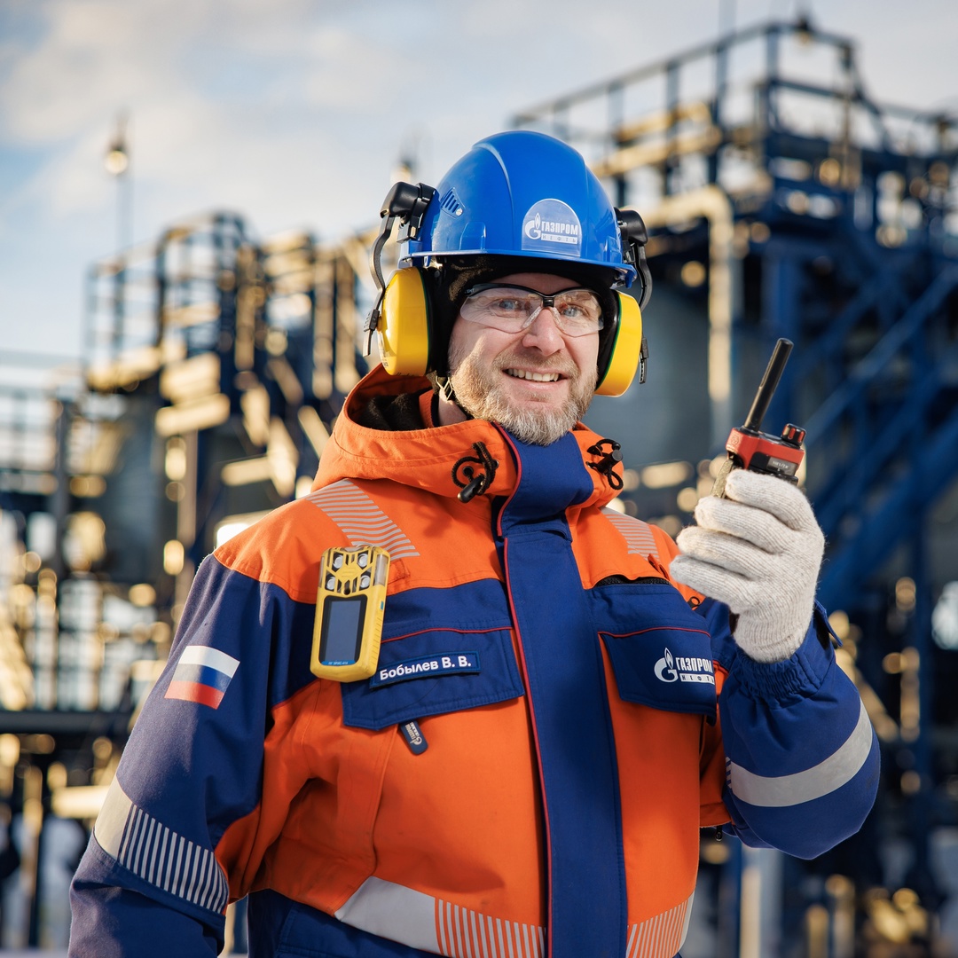 На месторождении работают только те, кто добывает нефть? Вот и нет! Наши вахтовики — это тысячи специалистов разных профессий