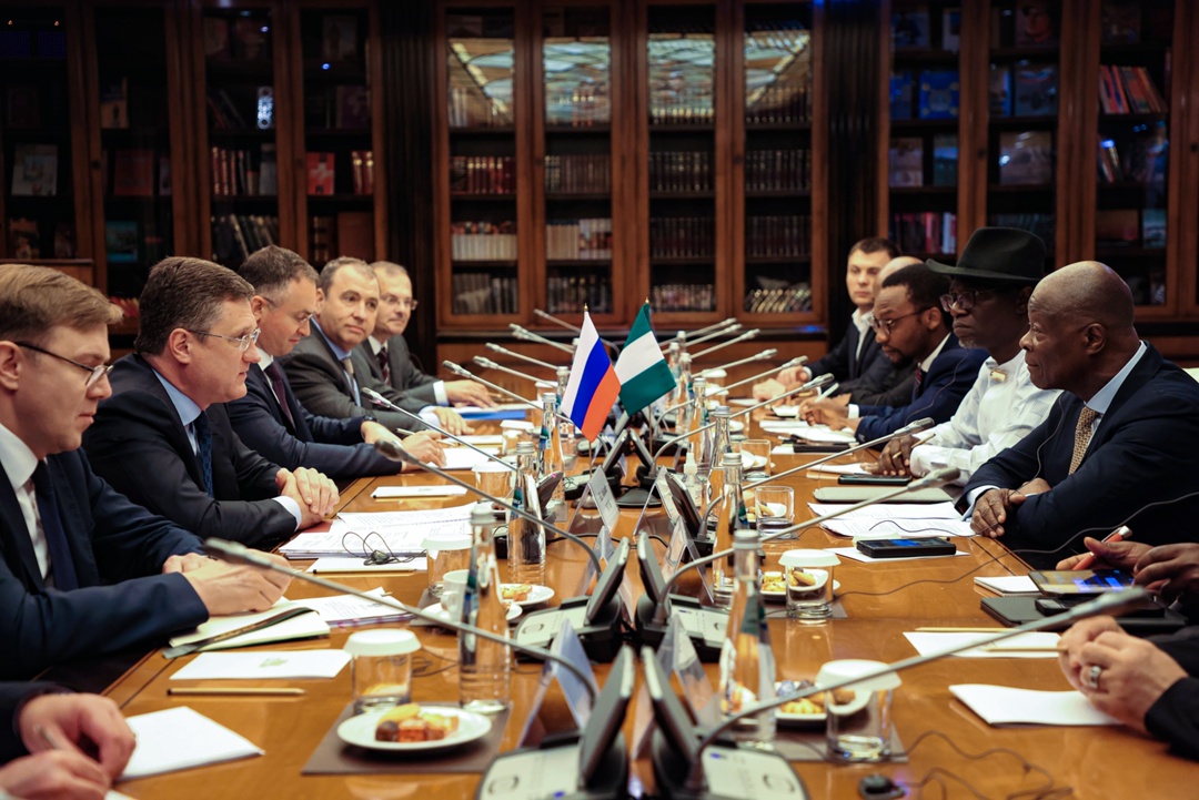 Александр Новак: Совместная работа России и Нигерии в рамках ОПЕК+ вносит решающий вклад в обеспечение предсказуемости нефтяного рынка.