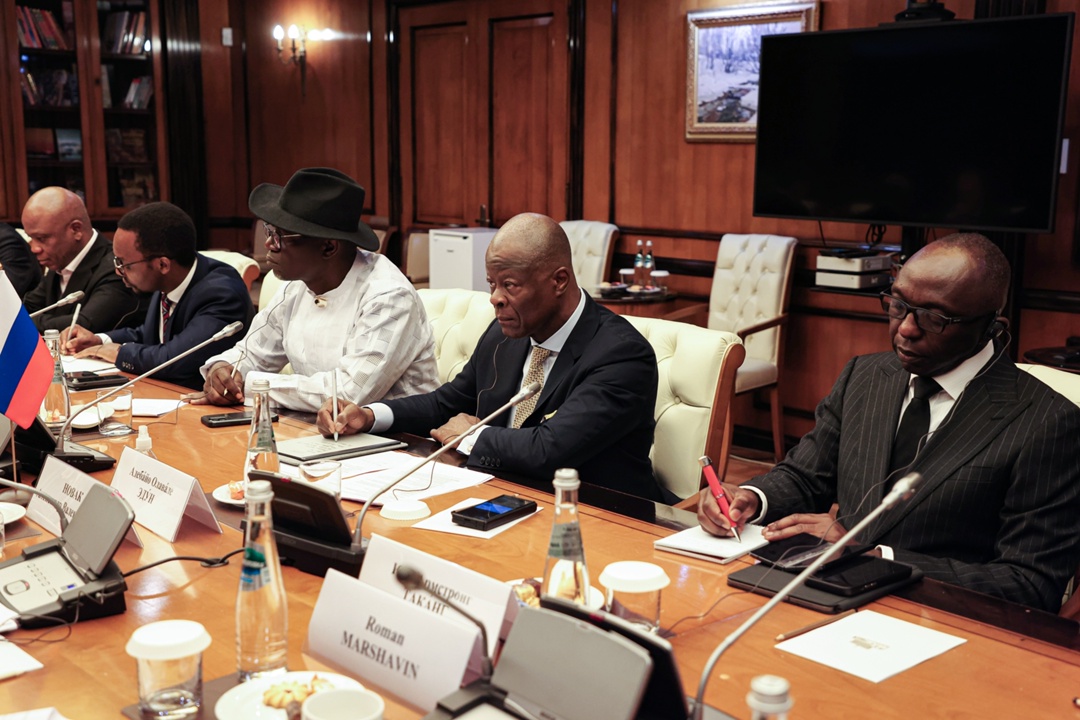 Александр Новак: Совместная работа России и Нигерии в рамках ОПЕК+ вносит решающий вклад в обеспечение предсказуемости нефтяного рынка.