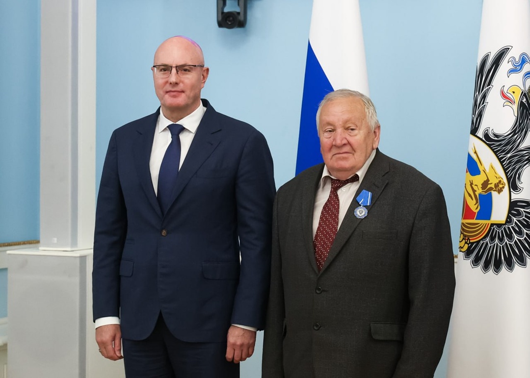 Дмитрий Чернышенко и Михаил Дегтярев вручили государственные и ведомственные награды в сфере спорта.