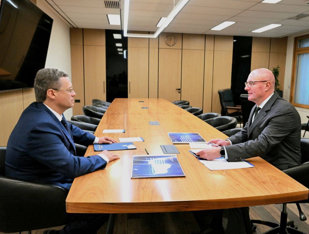 Дмитрий Чернышенко провел рабочую встречу с губернатором Вологодской области Георгием Филимоновым.