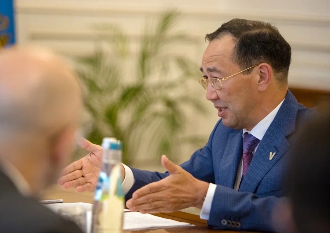 Андрей Никитин провел рабочую встречу с главой Республики Саха (Якутия) Айсеном Николаевым