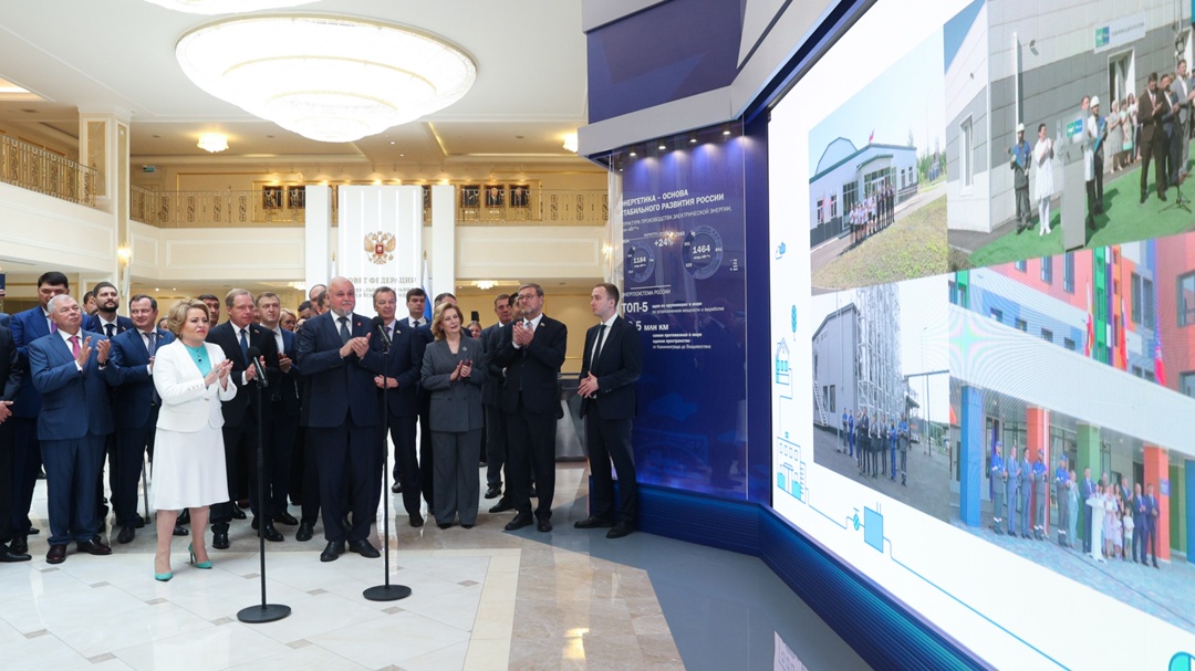 Председатель Совета Федерации Валентина Матвиенко и Министр энергетики Российской Федерации Сергей Цивилев торжественно запустили газоснабжение ключевых…