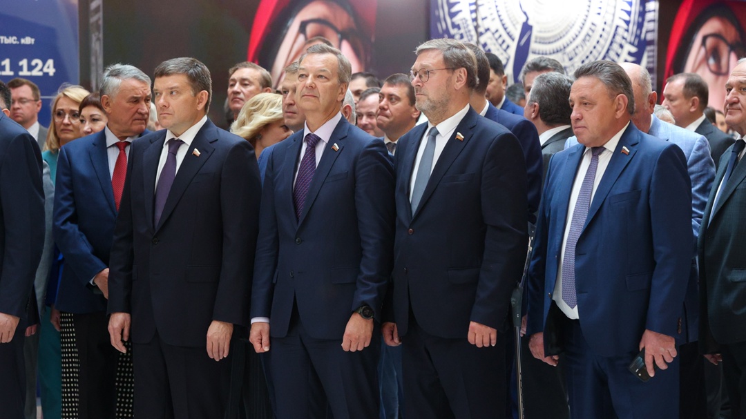 Председатель Совета Федерации Валентина Матвиенко и Министр энергетики Российской Федерации Сергей Цивилев торжественно запустили газоснабжение ключевых…