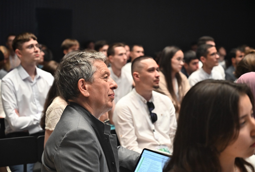 В Высшей школе нефти финишировал VI Международный нефтегазовый молодежный форум