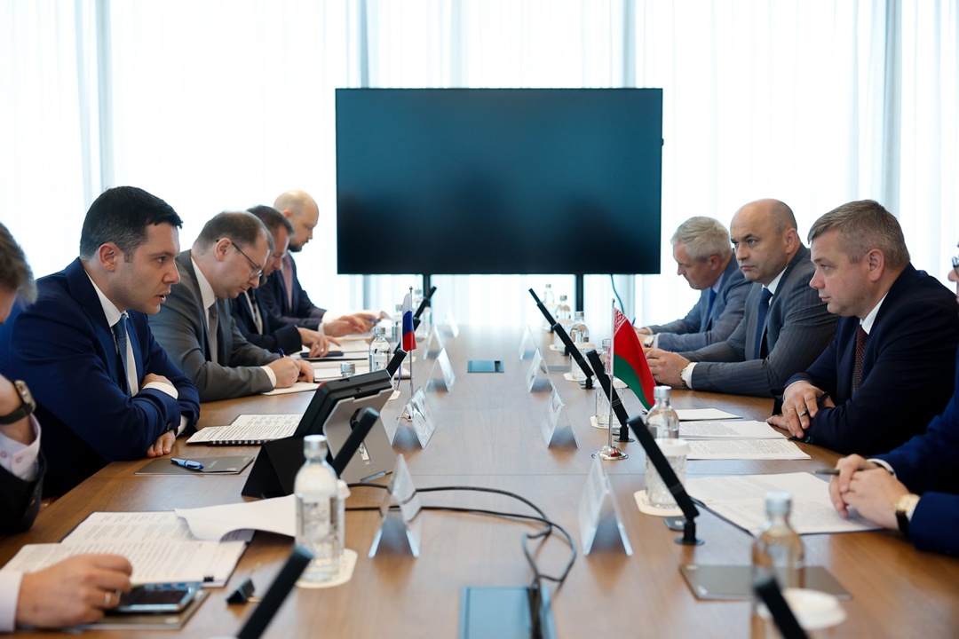 Антон Алиханов встретился с министром промышленности Республики Беларусь Андреем Кузнецовым