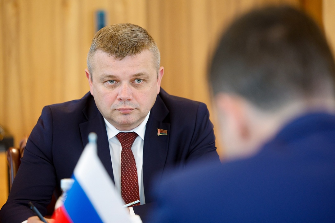 Антон Алиханов встретился с министром промышленности Республики Беларусь Андреем Кузнецовым