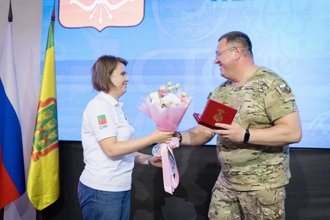 В Запорожской области прошло торжественное мероприятие, приуроченное к трехлетней годовщине шефства Пензенской области