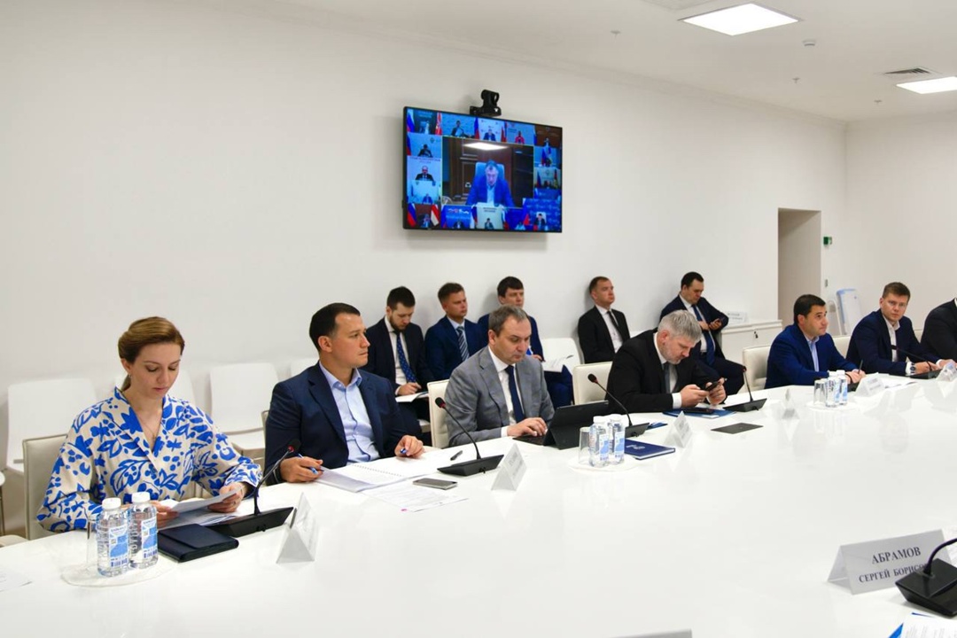 Глава Минстроя России Ирек Файзуллин принял участие в заседании президиума (штаба) Правительственной комиссии по региональному развитию