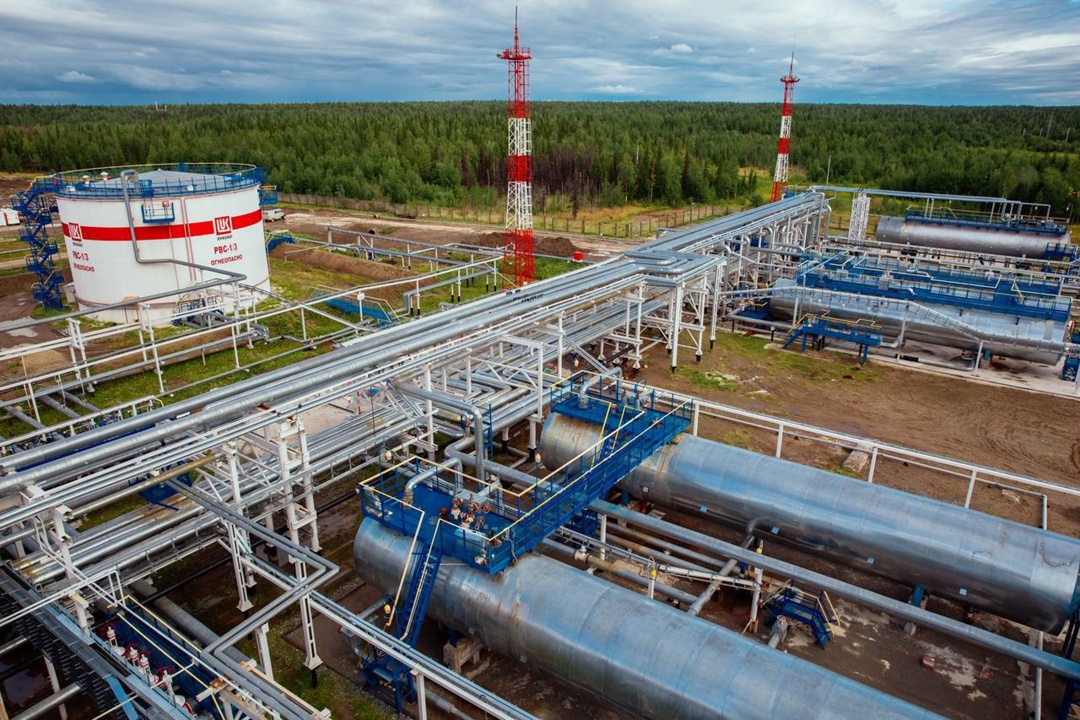 Нейросеть для сложных скважин Технолог ЛУКОЙЛа из Тимано-Печоры Григорий Чёрный предложил использовать искусственный интеллект для оптимизации работы с…