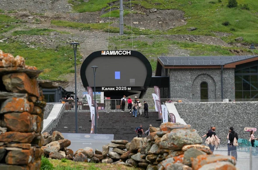 Марш-бросок в Мамисон: Сергей Назаров и команда Кавказ.РФ проверяют экотропы и заряжают на покорение новых вершин