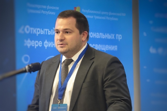 Осман Кабалоев: на горизонте до 2030 года работа со взрослым населением по финграмотности становится приоритетной