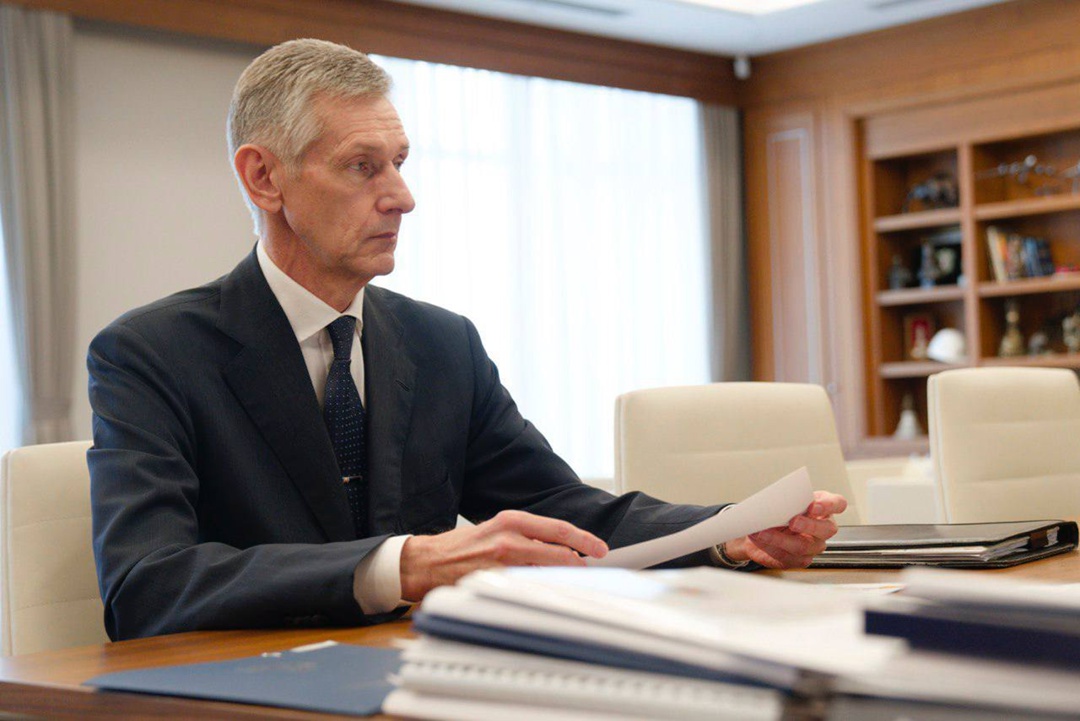 В Минстрое обсудили развитие высокоскоростной магистрали между Москвой и Санкт-Петербургом