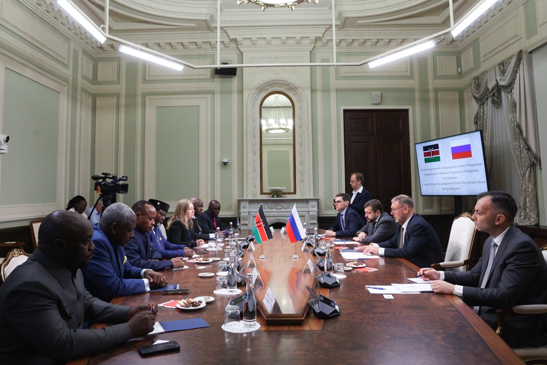 Заместитель Председателя Совета Федерации Константин Косачев встретился с заместителем Председателя Сената Республики Кения Катури Мурунги