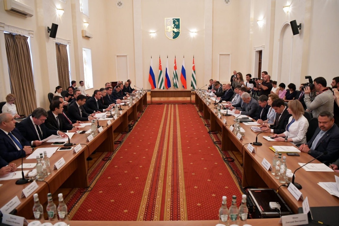 Александр Новак: Россия и Абхазия продолжают укреплять стратегическое партнерство.