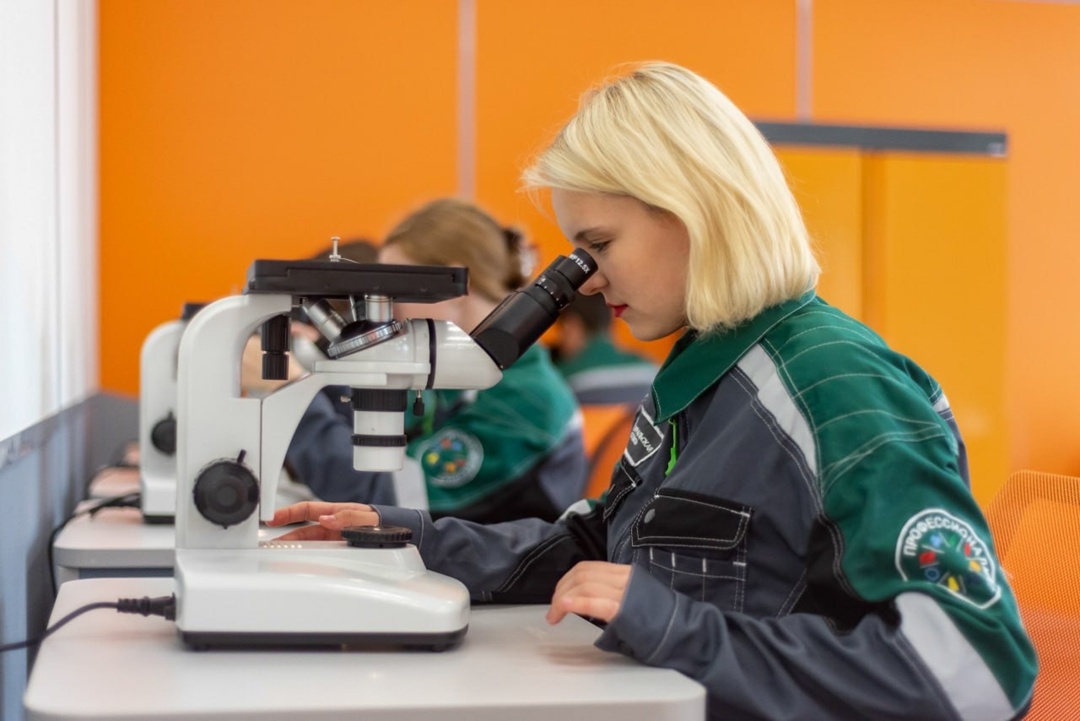 Вице-премьер Дмитрий Чернышенко и министр просвещения Сергей Кравцов рассказали о ходе приемной кампании в организации СПО