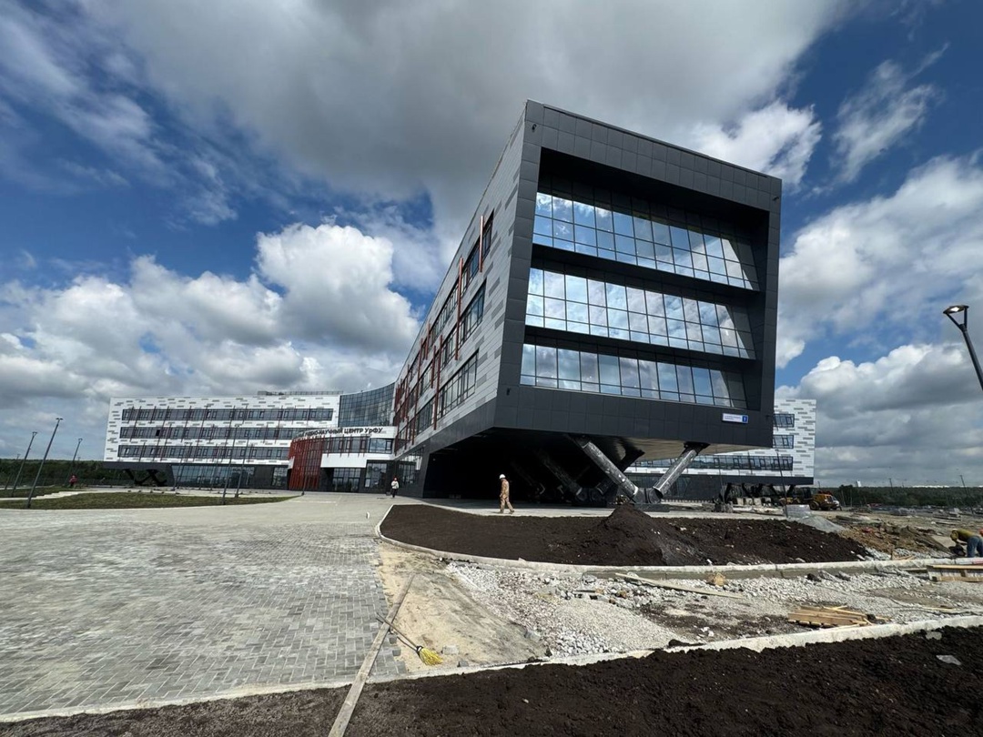 В учебных корпусах кампуса в Екатеринбурге завершены фасадные работы