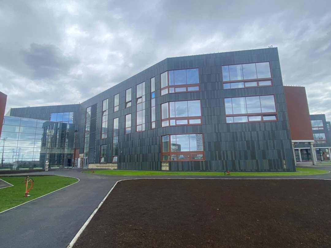 В учебных корпусах кампуса в Екатеринбурге завершены фасадные работы