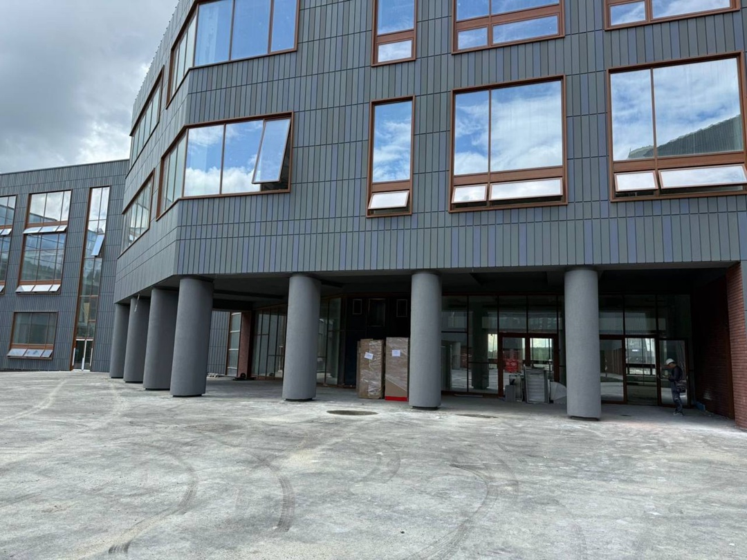 В учебных корпусах кампуса в Екатеринбурге завершены фасадные работы