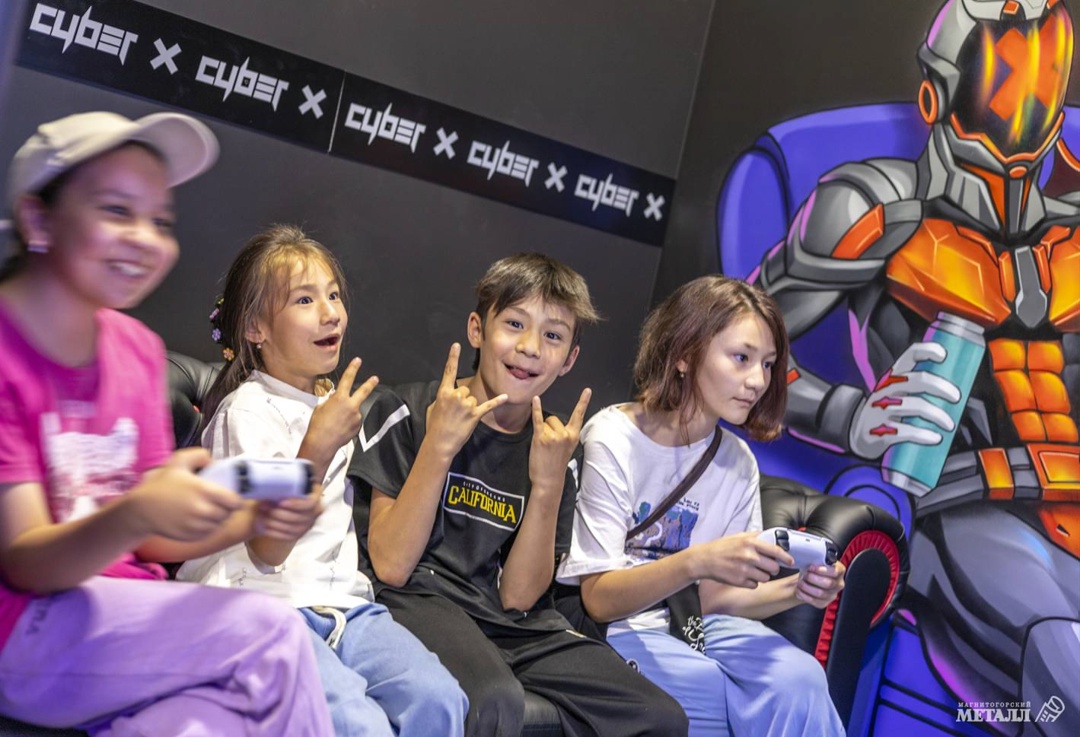 Нашли себя на фотографии? День металлурга в этом году собрал рекордные толпы в «Притяжении» – только за три дня здесь побывали более 172 500 человек!