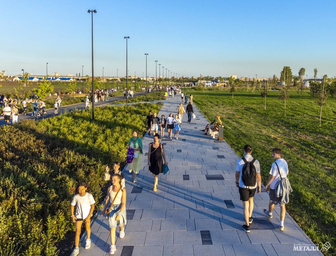 Нашли себя на фотографии? День металлурга в этом году собрал рекордные толпы в «Притяжении» – только за три дня здесь побывали более 172 500 человек!