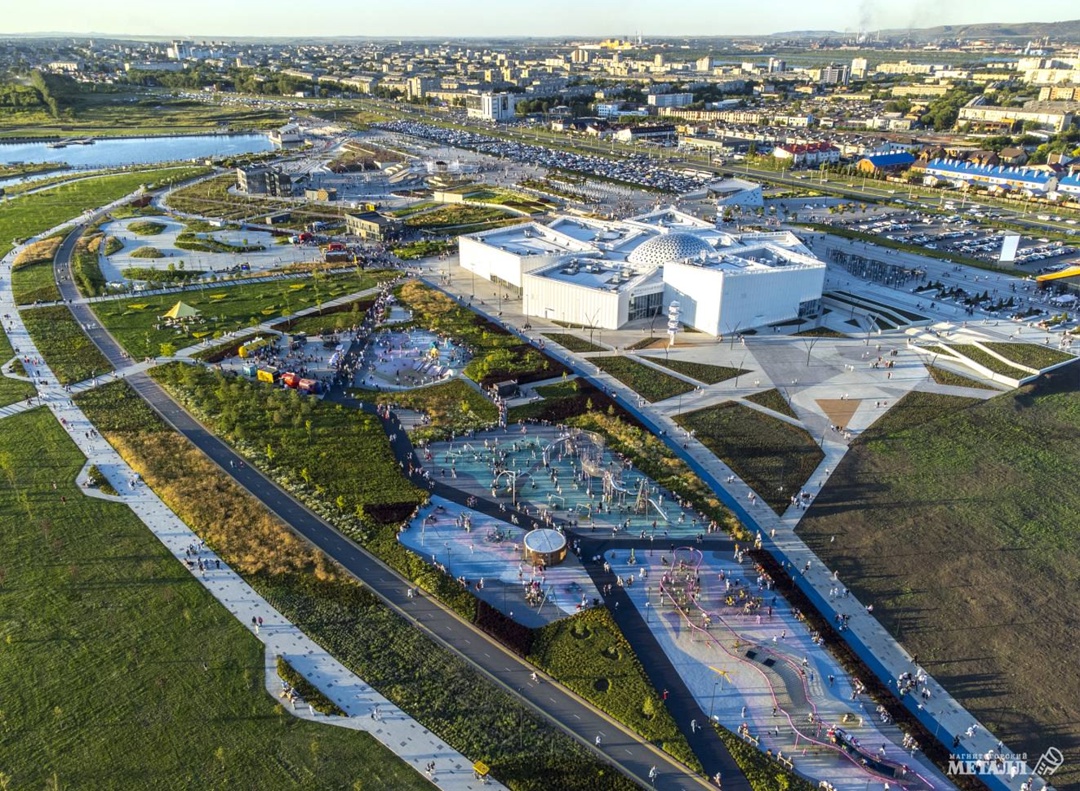 Нашли себя на фотографии? День металлурга в этом году собрал рекордные толпы в «Притяжении» – только за три дня здесь побывали более 172 500 человек!