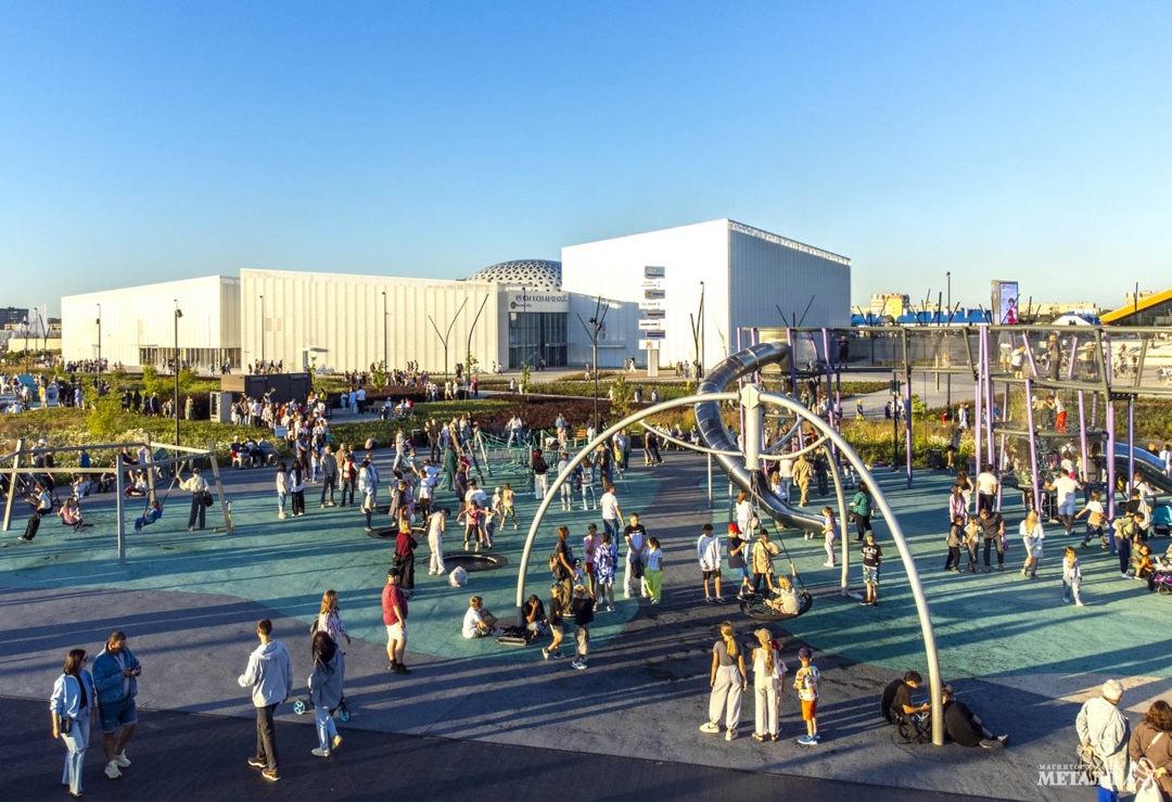 Нашли себя на фотографии? День металлурга в этом году собрал рекордные толпы в «Притяжении» – только за три дня здесь побывали более 172 500 человек!