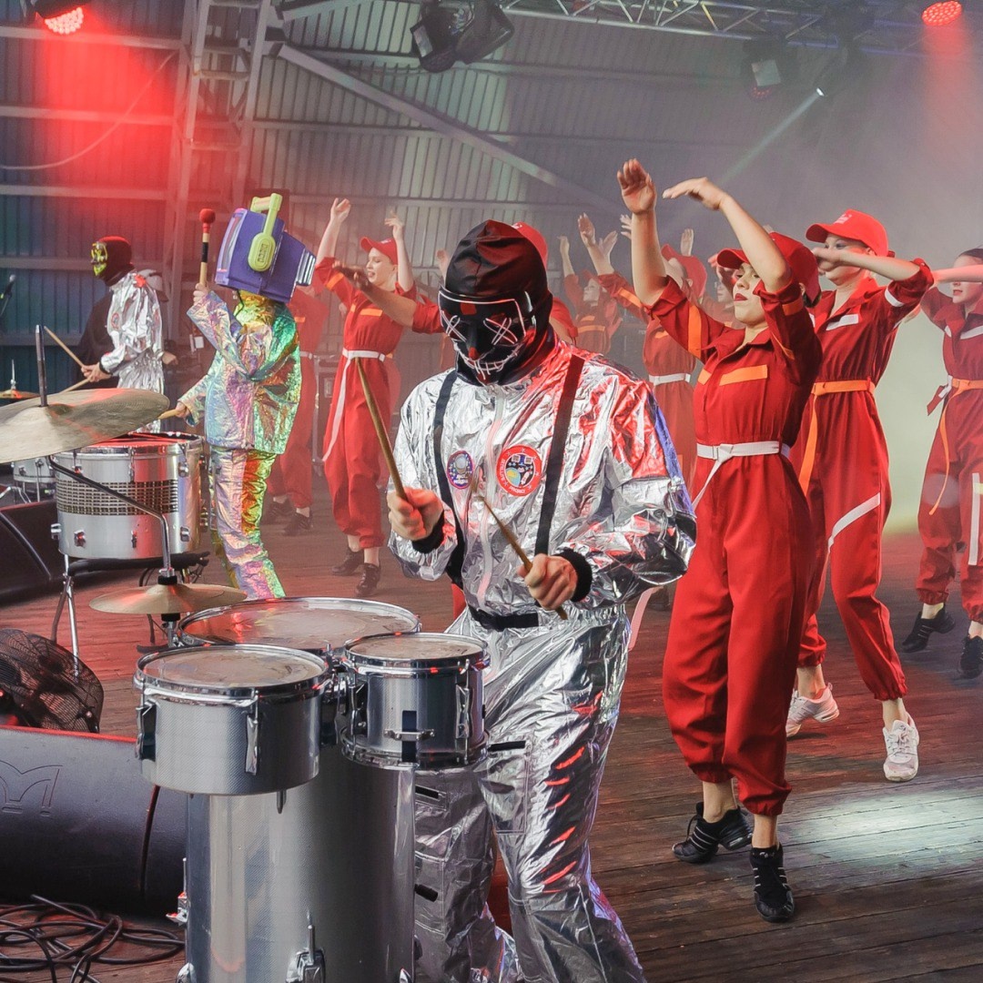 Друзья, вот и завершился наш главный и любимый праздник — День металлурга!