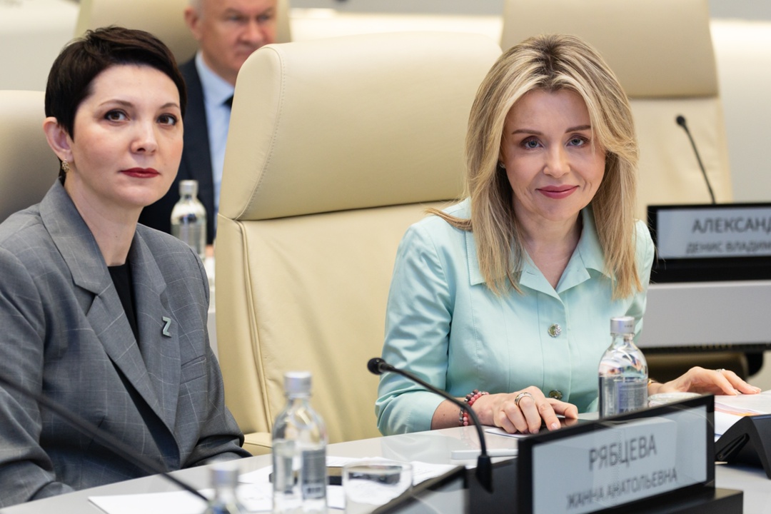 Дмитрий Патрушев: Обеспеченность специалистами – важное условие эффективного функционирования очистных сооружений