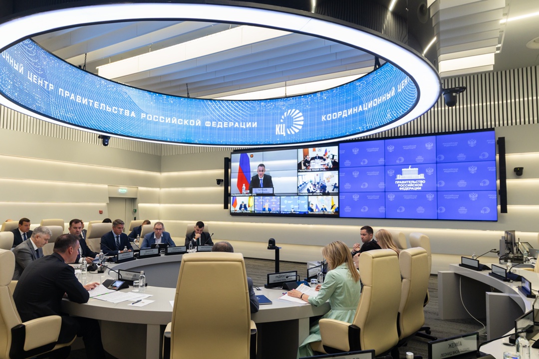 Дмитрий Патрушев: Обеспеченность специалистами – важное условие эффективного функционирования очистных сооружений