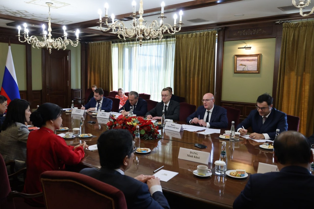 Вице-премьер Дмитрий Чернышенко провел рабочую встречу с Нго Фыонг Ли, супругой генерального секретаря ЦК Компартии Вьетнама То Лама