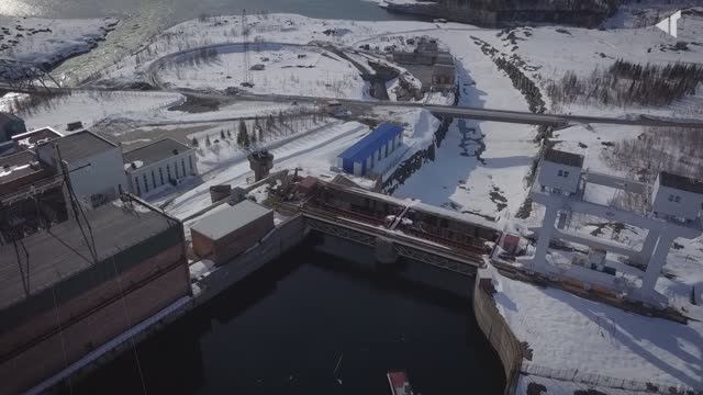 ДИНАСТИЯ СТУЛЬНЕВЫХ