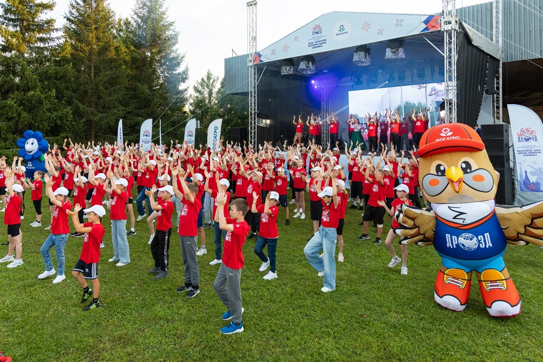 Традиционный физкультурно-образовательный фестиваль программы «Детям России – образование, здоровье и духовность» (ДРОЗД) прошел в подмосковной Истре
