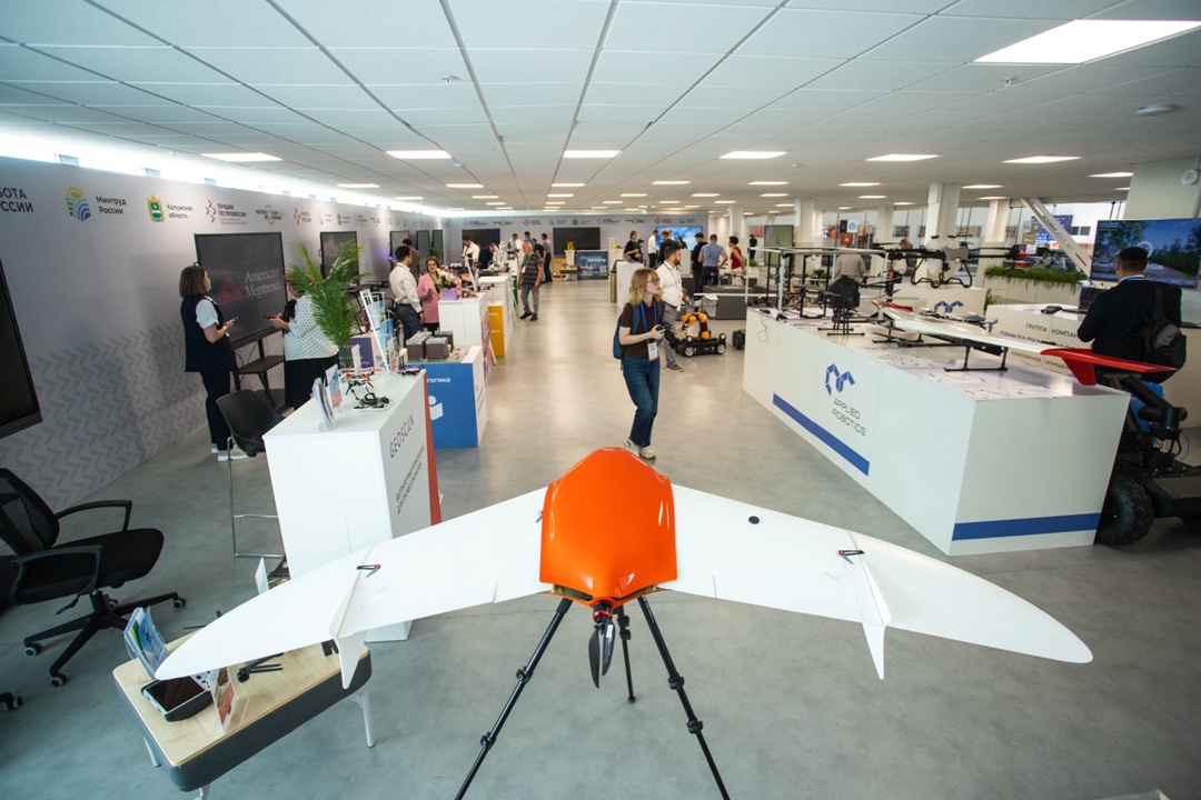 Министр труда и социальной защиты РФ Антон Котяков посетил с рабочей поездкой Калужскую область