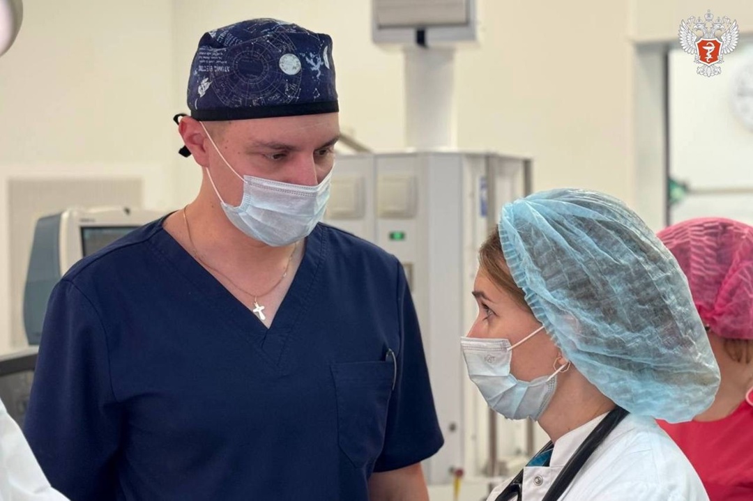 Врачи Курской области спасли пациентку с гигантской опухолью, которая весила около 35 кг