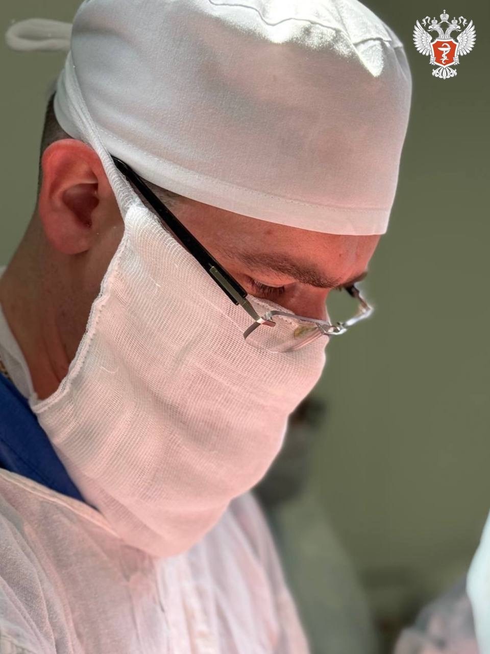 Врачи Курской области спасли пациентку с гигантской опухолью, которая весила около 35 кг