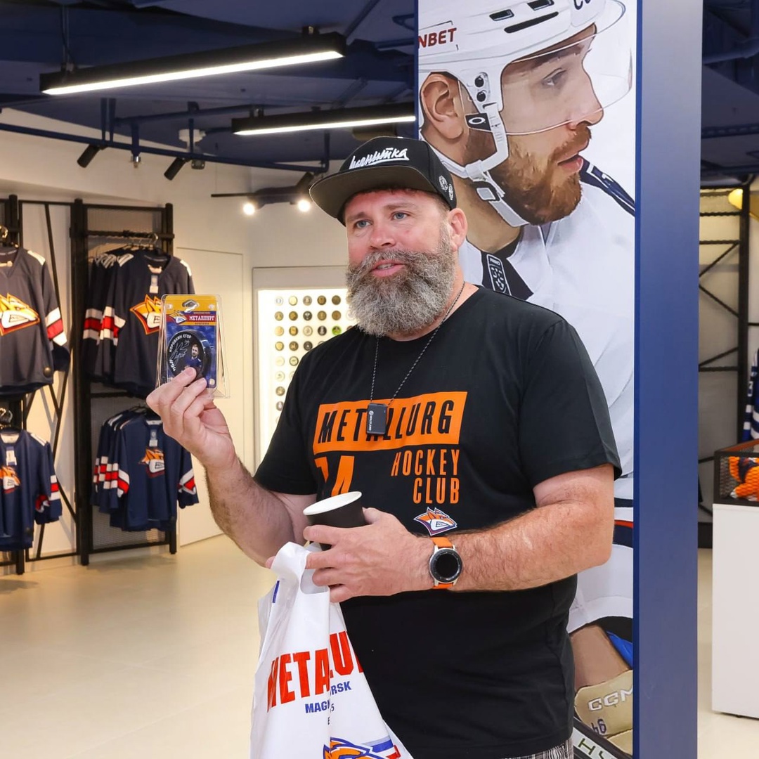 Кто только не приезжал за видео-контентом в Магнитку. Всех тянет ощутить мощь легендарного предприятия, увидеть молодой, но важный в истории нашей страны город