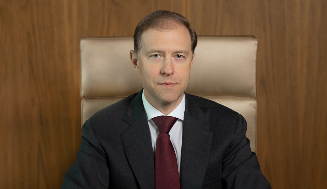 Первый вице-премьер Денис Мантуров поздравил с профессиональным праздником работников торговли.