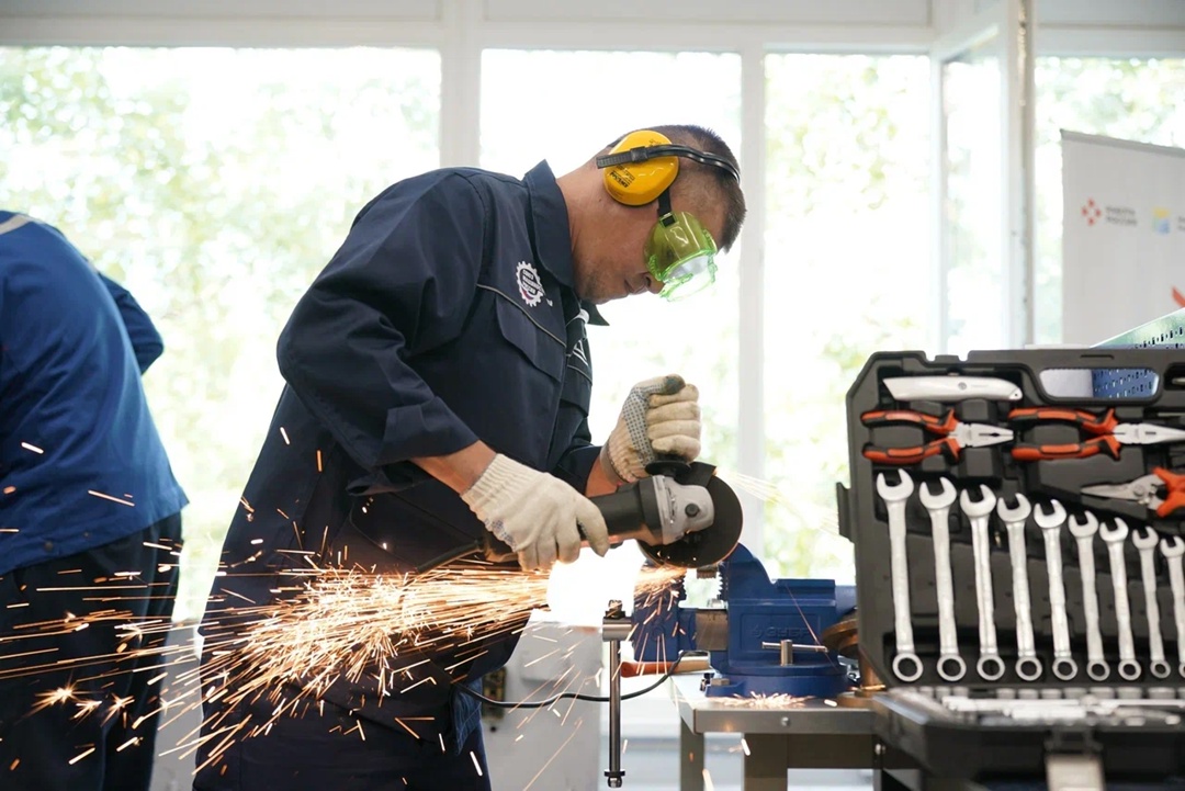 Лучшего слесаря-сборщика России выбрали в Архангельской области.