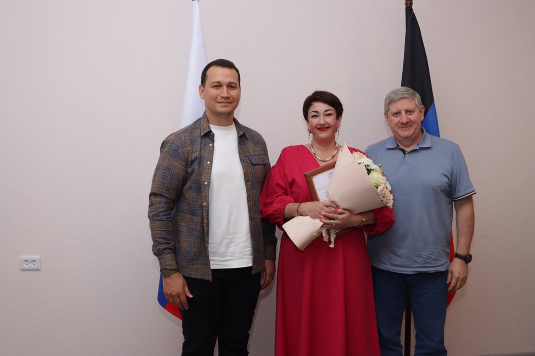 Представители Минстроя России приняли участие в координационных совещаниях, а также посетили социальные объекты ДНР