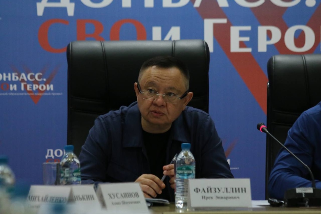 Министр строительства и ЖКХ РФ Ирек Файзуллин и Глава ДНР Денис Пушилин провели установочное совещание в рамках рабочей поездки делегации Минстроя России